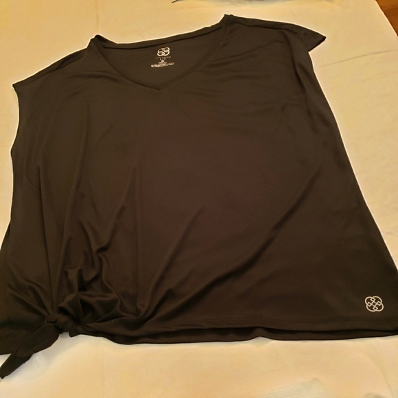 Daisy Fuentes Fit Top Black Cap Sleeve Activewear Tee Plus Size 3X NWT - Picture 10 of 10